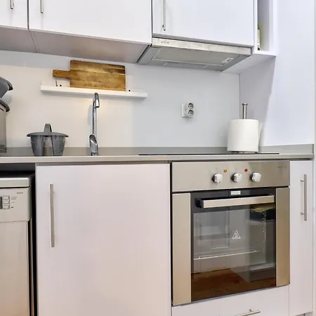 Plaza House Apartment *