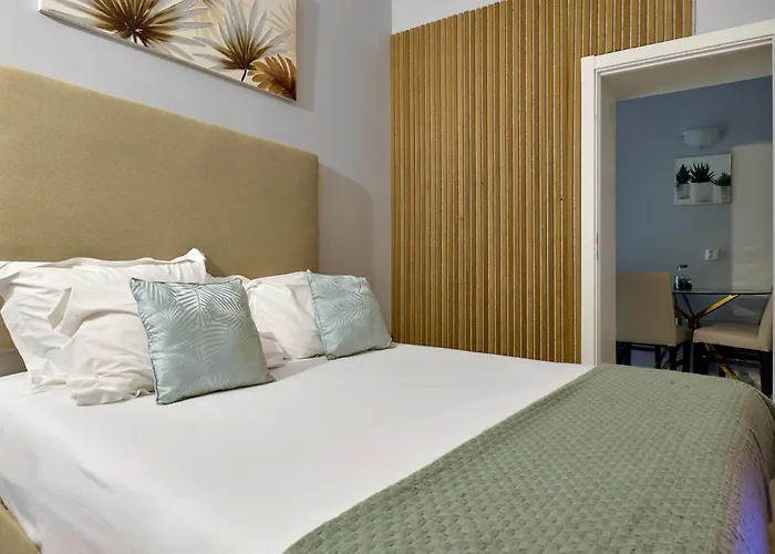 Plaza House Apartment